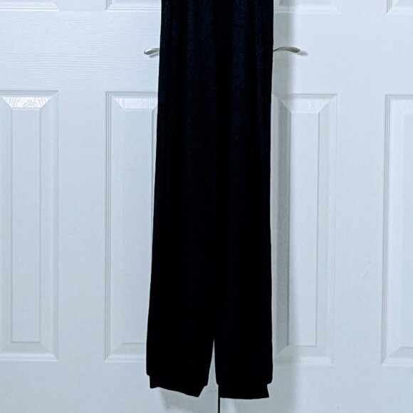 GAP Women's Short Cap Sleeve VNeck Jumpsuit Size M Tall Black NWOT - Picture 2 of 6